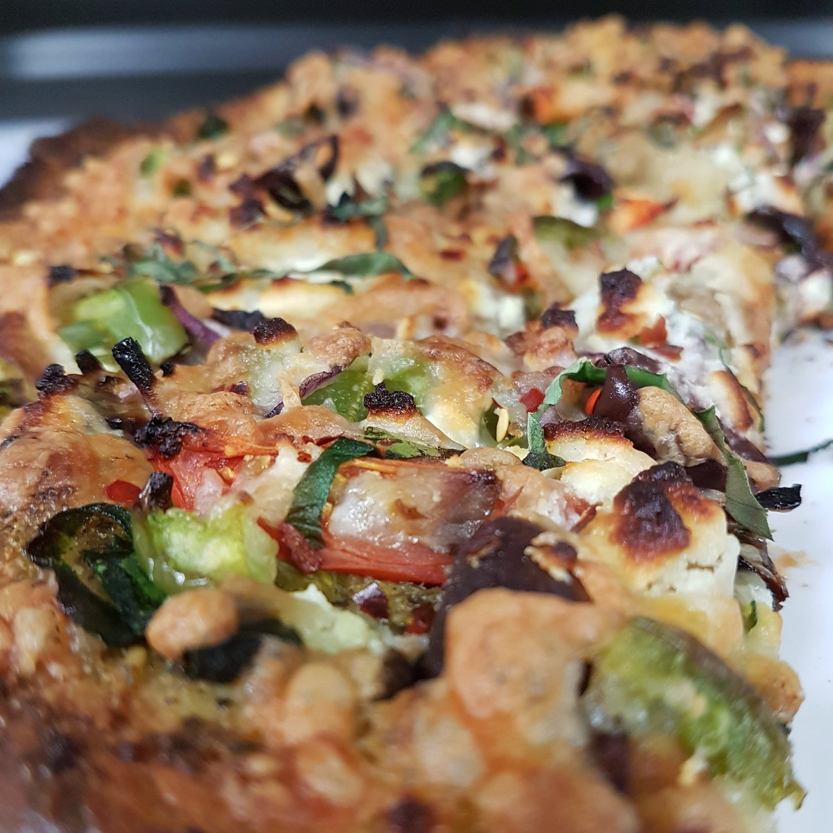 NewcastleYYC's tweet photo. Normally we are all about the #meat but when a #vegetarian #pizza looks #thisgood ...

#yyc #calgary #yycfoodie
#foodie #gourmet #yycgrind https://t.co/2I9kieQelw