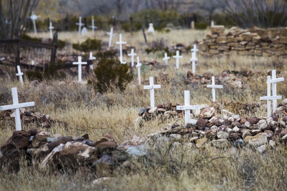 MWImagery's tweet photo. I love walking through old cemeteries like this place in Shafter TX https://t.co/zGsEB8Rfvr