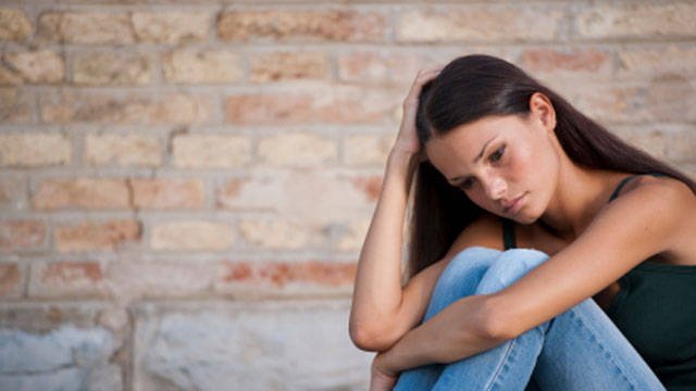 DrPhil's tweet photo. Top 5 warning signs that your child is in trouble: https://t.co/nt6N0m97Ai #ParentingTips https://t.co/lsPJ2yjlbU