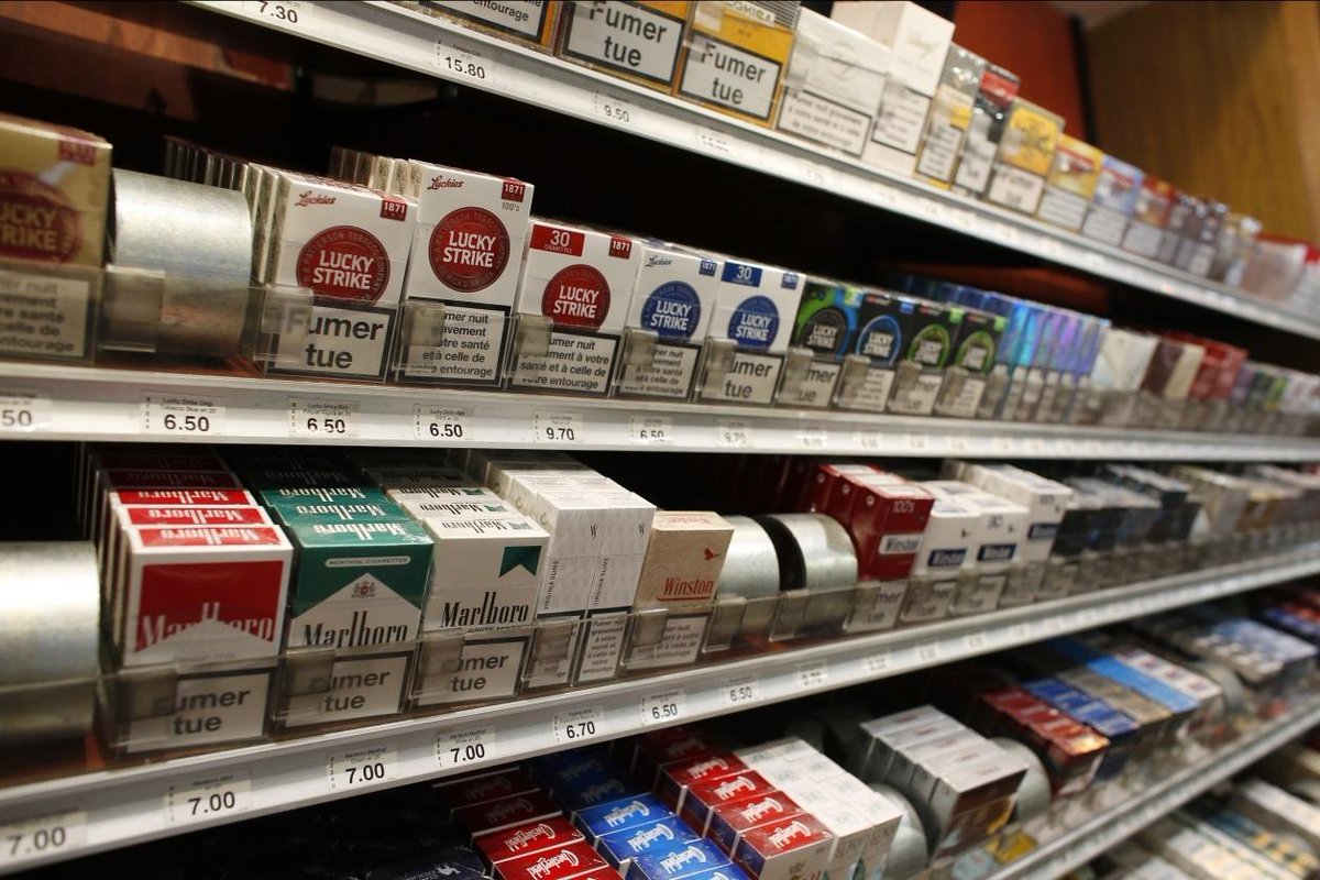 BFMTV's tweet photo. Plusieurs marques de cigarettes bientôt interdites https://t.co/0CjiVPe8IC https://t.co/CxKR7uXMnk