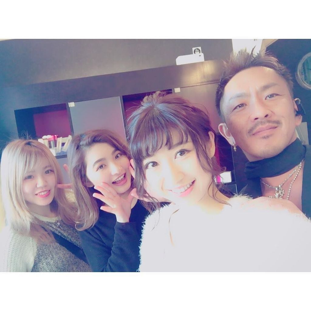JURI_AZURE's tweet photo. 今日は #デュアプレ #deapres で
#ヘアカット #ヘアカラー
#トリートメント 髪復活🤗
.
可愛い #ヘアアレンジ まで❤️
都築さん、ありさちゃん
いつもありがとう… https://t.co/iSsdpSBLhq https://t.co/GJOoPi2XXQ