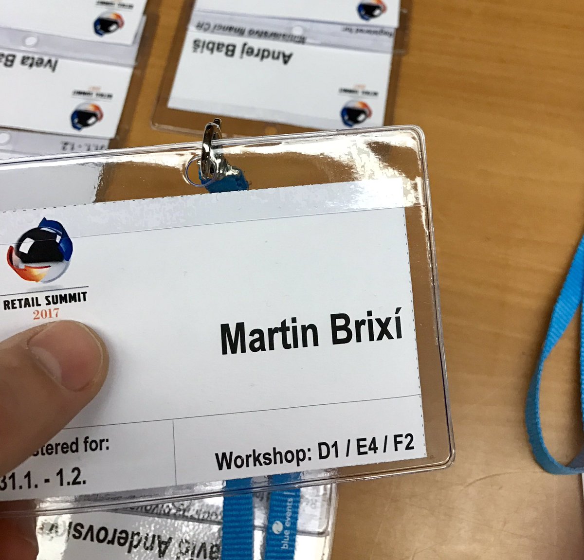 martin_brixi's tweet photo. Zvazoval jsem vtipek rict si o jmenovku se jmenem Babis, ale nakonec sem vymek... #retailsummitcz #babis https://t.co/oTGiqwu35h