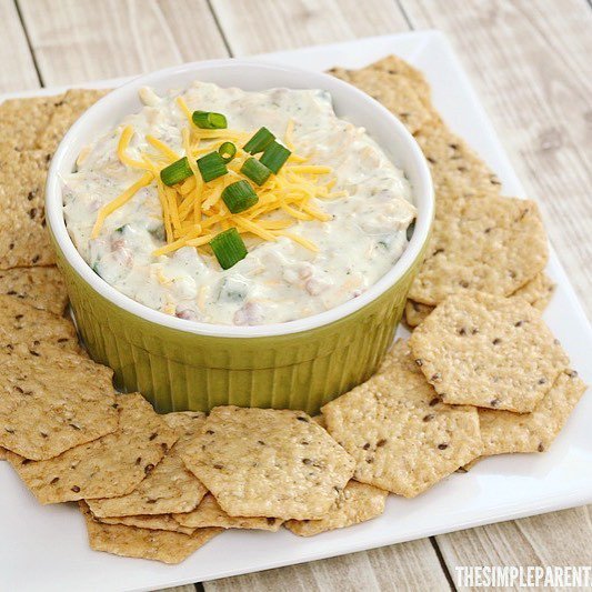 thesimpleparent's tweet photo. Do you have any go-to easy #recipes for #gameday? I like to make different kinds of dips because they are #easyreci… https://t.co/dCNYcOOl9l
