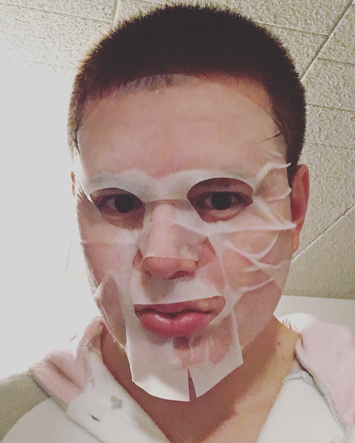 keekeedonkey's tweet photo. Let me be young forever please 🙏🏼 https://t.co/HiuJR8RKxR
