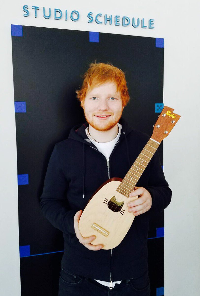 ntv_sukkiri's tweet image. 約3年ぶりに帰ってきてくれたエド・シーラン！新曲のアコースティックver.はいかがでしたか？初めて知った方も、一気にトリコになってしまったのでは…。“ネコウクレレ” とても似合っていました！また待っています。＃EdSeeran