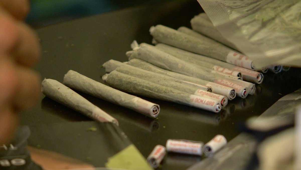 Sow_Canna's tweet photo. Oregon bill would protect workers from being fired for off-the-clock marijuana use https://t.co/U18mLy8UIQ https://t.co/yARlOpHeS5