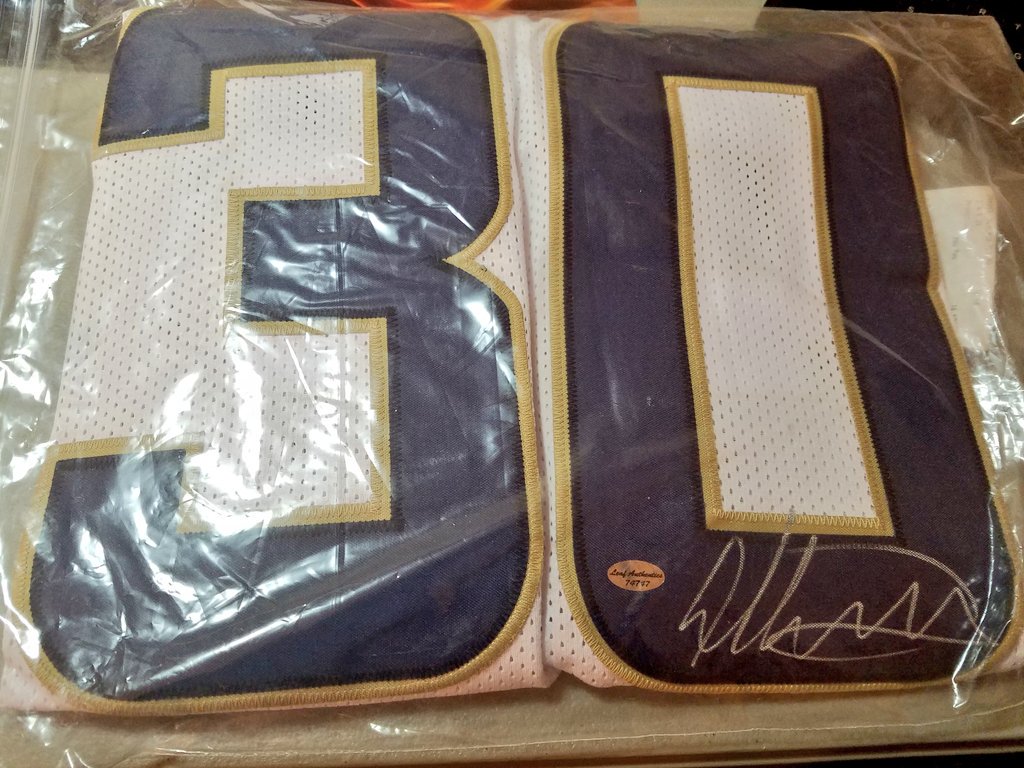 702Breakers's tweet photo. Also throwing in Leaf autographed Todd Gurley jersey if we hit 1,250 followers along with Luck helmet! @GoGTSLive @Karvinc @CollectTheGame https://t.co/qUwzsB7STn