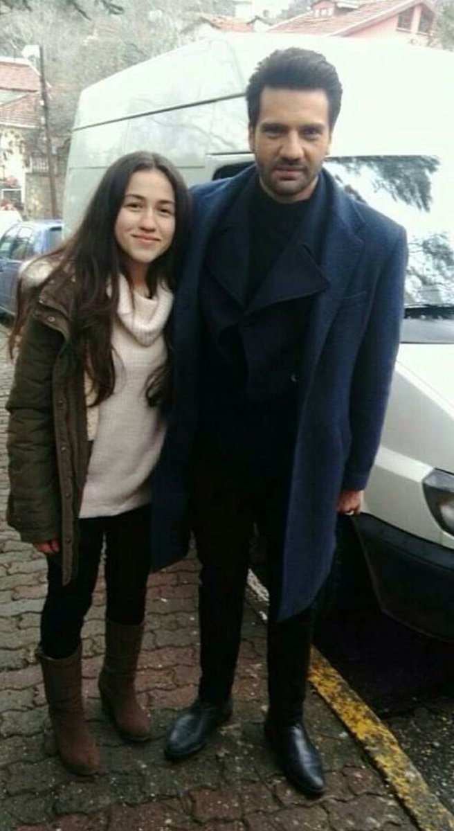 karasevda_3rb's tweet photo. كواليس! #karasevda https://t.co/H2pdOQkjWT