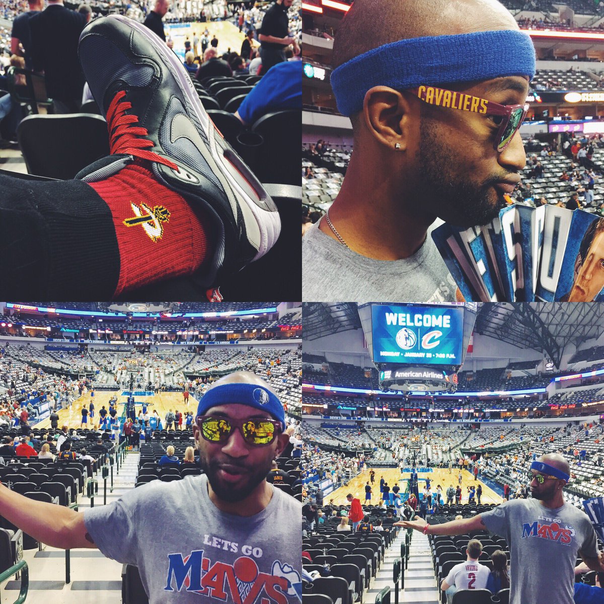 TheNotoriousCMF's tweet photo. Who wins when the @cavs and the @dallasmavs play? I win.
I win every time.
#mavaliers https://t.co/ALF4yUDHGv
