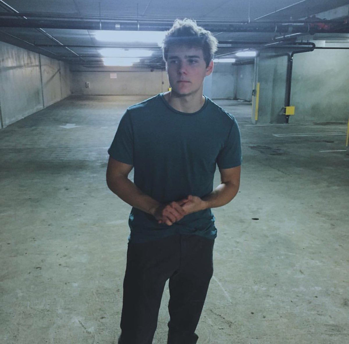 ViCTORiA2LiTT's tweet photo. hey, everyone, look at my cutie!!! i appreciate him a lot and he makes my days a lot brighter. #mcm https://t.co/putLr1B3HO