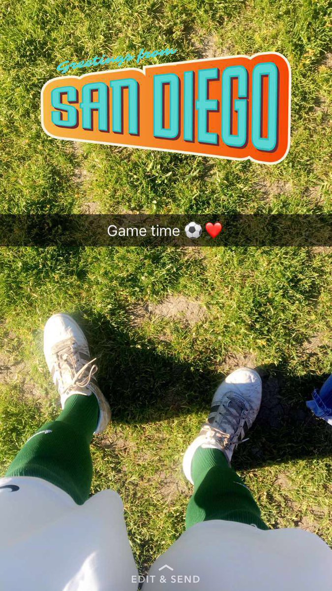 ricky_tgod's tweet photo. Futebol é vida ⚽️❤️ https://t.co/iMOZWuzk2l
