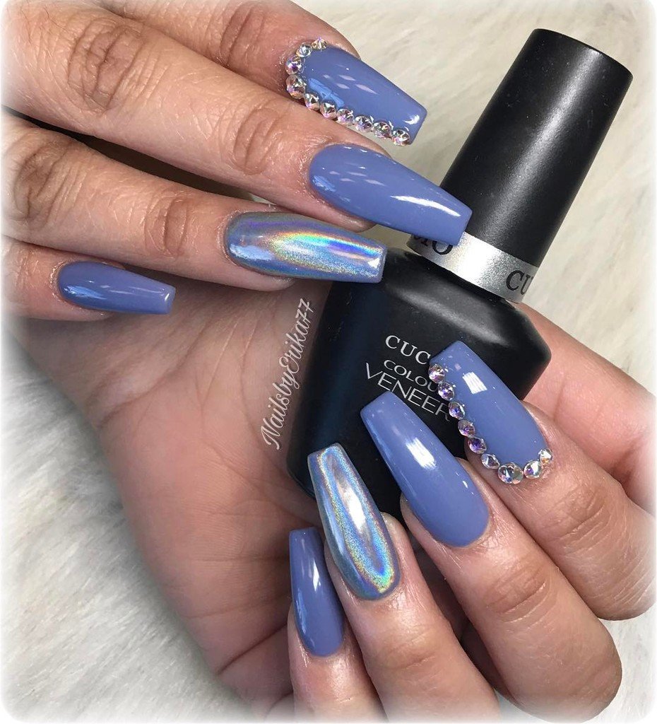 Another gorgeous set by Erika • #HoloNails #Swarovski #Cuccio • Call and book your appt! L… ift.tt/2kbb39v