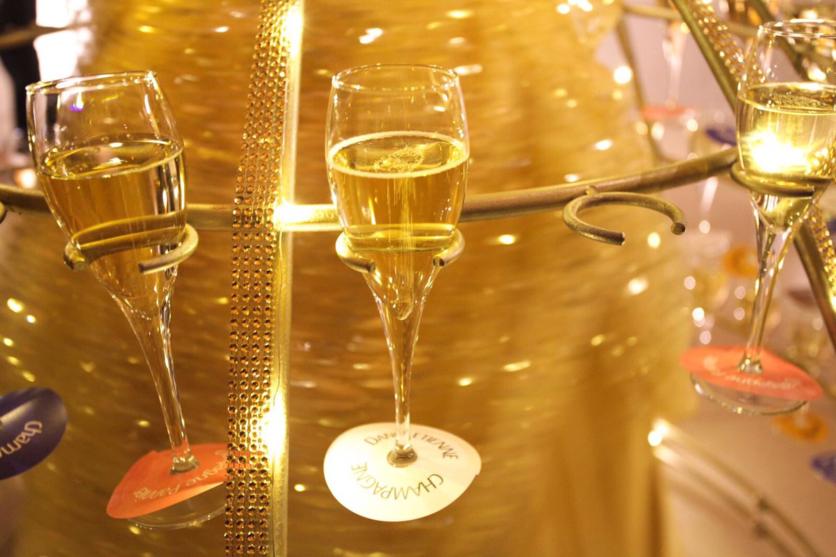 EtienneDaniel's tweet photo. Belle soirée #Reims
présentation atouts Région Palais du Tau
#Champagne-Ardenne
#BritishGuild
#TravelWriters
#champagne
@EtienneDaniel https://t.co/C6ETDspix6