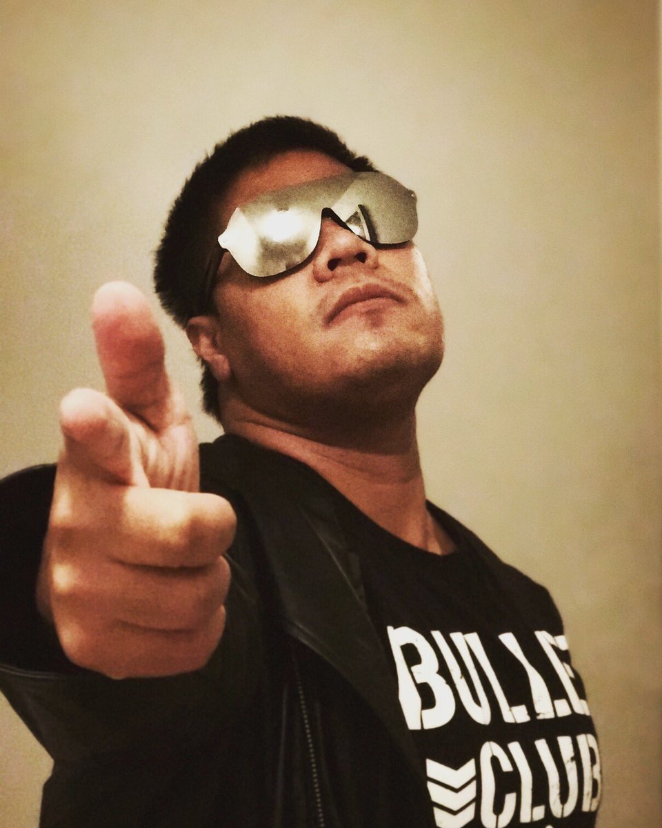 jreycad's tweet photo. You talkin' to me? #bulletclub #stickemup @KennyOmegamanX @BulletClubNJPW https://t.co/ELCsDP6vKY