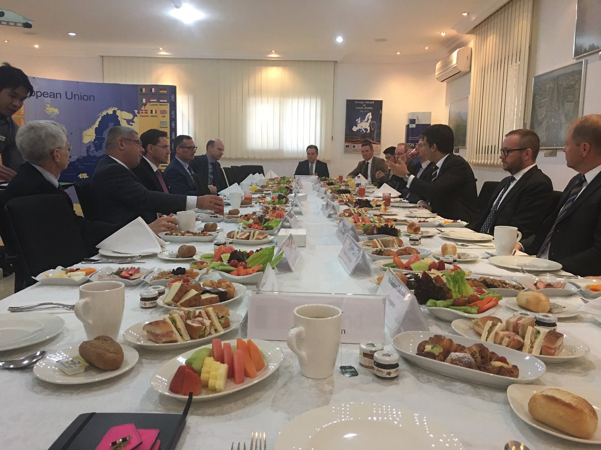 BergerLucie's tweet photo. @jyrkikatainen to #EU businessmen in #KSA: "Europe will be more integrated in 5-years: more unified, stronger &amp; attractive for investments" https://t.co/vk22uR7bvV