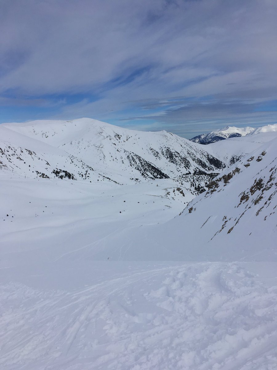 rourevell's tweet photo. RT @jventu12: Vistes de @Vallter2000 https://t.co/1LiVGHuWoe