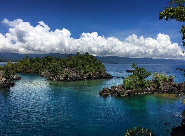 okezonenews's tweet photo. Miniatur Raja Ampat Ternyata Ada di Halmahera Lho! https://t.co/wbJ2dTjAhe https://t.co/kaJndtv1zu