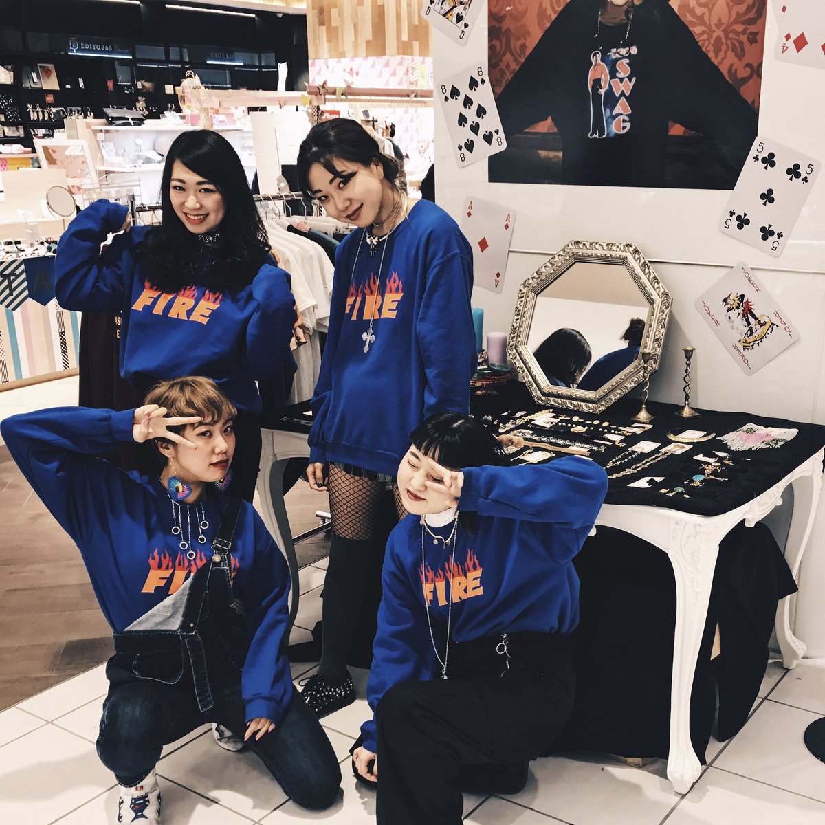 Natsuki23summer's tweet photo. 🔥LIMITED SHOP in Nagoya🔥

リミテッドショップ残り3日間です💓名古屋パルコ(西館1Fインフォメーション前)にて2月2日までオープン😆✌️
是非遊びにきてね❤️ https://t.co/NPekMkMOK0