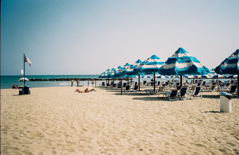 casimir_tv's tweet photo. Photographs of a once-busy Italian seaside town after tourist season. https://t.co/AhZeP0rv74 https://t.co/VYRVI9xLJb