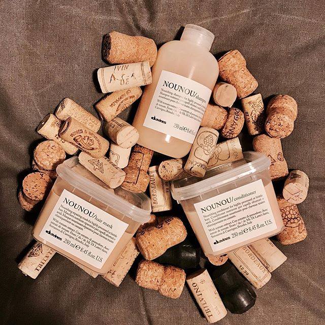 DavinesSpain's tweet photo. Recupera el cabello más dañado con NOUNOU.....nutrición y brillo al instante #davines #tsehsalon #hair #tratamientos https://t.co/yc71sYPe4m https://t.co/IChcyHIeNU