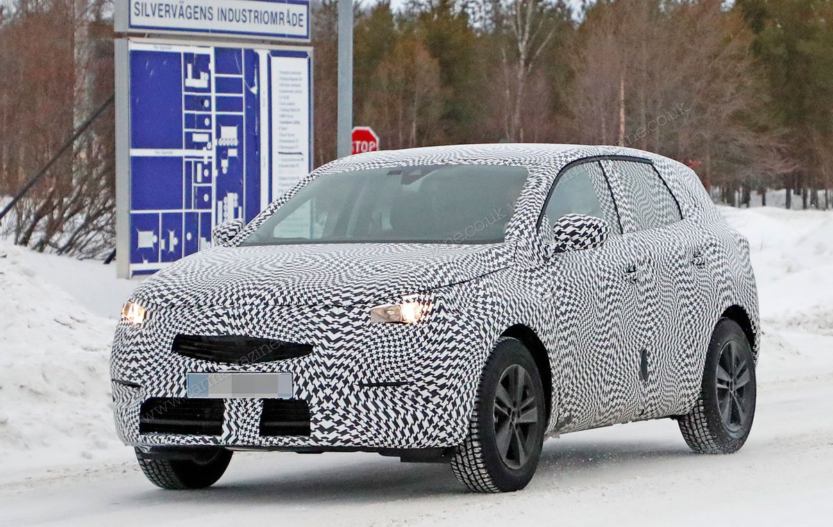 CARmagazine's tweet photo. X marks the spot: we've scooped the new #Vauxhall Grandland X, on test wearing the most psychedelic of disguises

https://t.co/PckAahm2du https://t.co/obTiHGMdqy