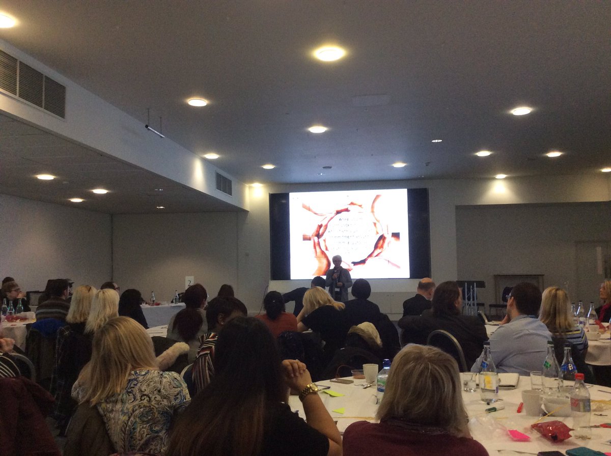 Helen Thompson tweet media