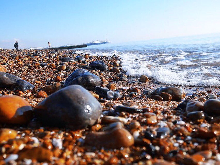 RoseWild02's tweet photo. The beautiful beach of pebbles of Brighton @wextweets https://t.co/cI5rXcjlUP