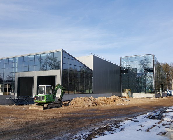 BrightBuildings's tweet photo. Bekijk nieuwe foto's van de bouw van de 1e #transparante broederij (HatchCare Centre) voor @OptiBrut op https://t.co/oQTMygJtJZ https://t.co/PGqLRtJI3w