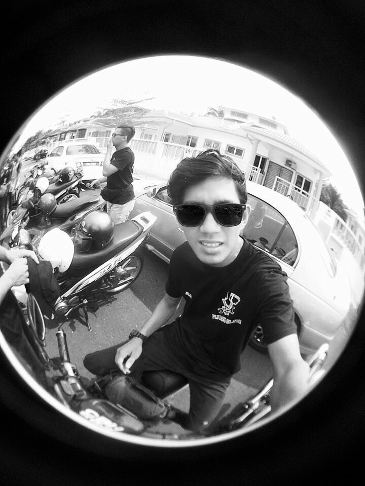 hzmrahim's tweet photo. Tiga ragam tiga kepala tiga sahabat 😢
Al-fatihah syahmie, mujib, emir 🌹
#100916
#310117 https://t.co/QUUJTINdiH
