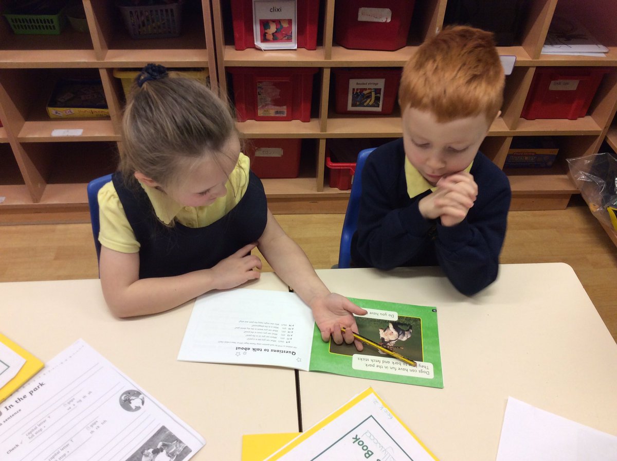 MrsPlattL's tweet photo. Our Year 1s enjoyed their non-fiction book in RWI today. @PinehurstP @RuthMiskinEdu #secondread #perfectpartners https://t.co/kEqLKxIA8v