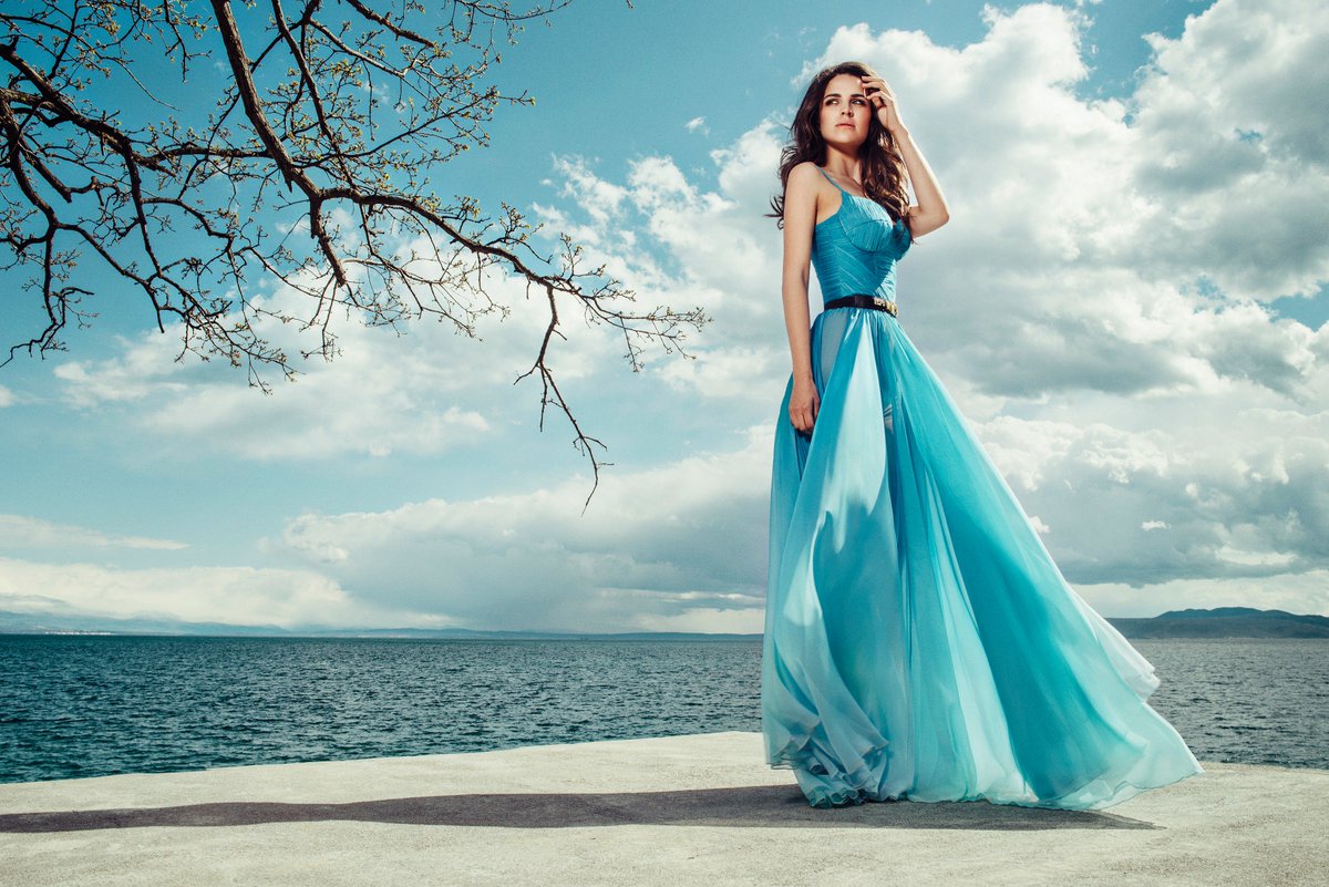 MWMgment's tweet image. We also do hair and make up for prom, book one of our professional , celebrity artists today to avoid disappointment ! Price from £40