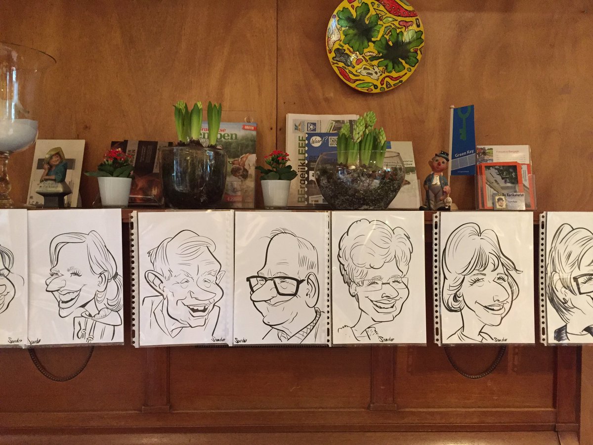 DeKarikaturist's tweet photo. Vanmorgen mocht ik weer een aantal tijdelijke bewoners en hun verzorgers tekenen: sessie 3! #sneltekenaar #SavantZorg https://t.co/Fm2nAd1Ran