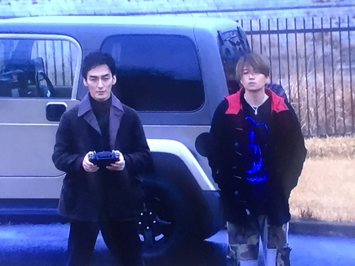 菊池風磨 八尋カズキ パーカー 嘘の戦争 衣装特定班 ふまたんが着てたパーカーはこれかな T Co Glfxjowehy Twitter