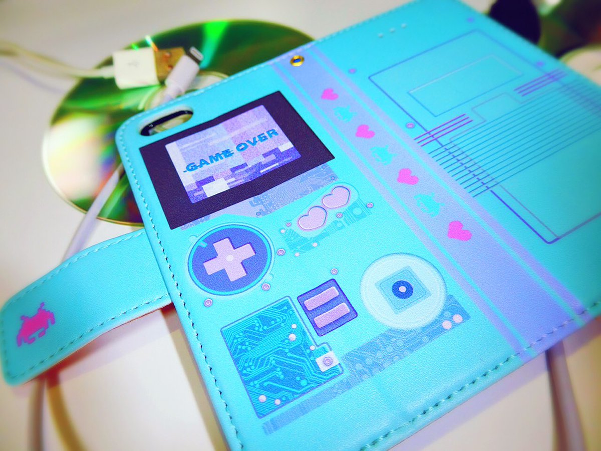 野良いぬ En Twitter Pixivファクトリーさんからもboothで販売中のスマホケース届きました 実物は写真より 色は淡めですが綺麗に印刷されてます 昨日のケースと並べたら最高かわいい