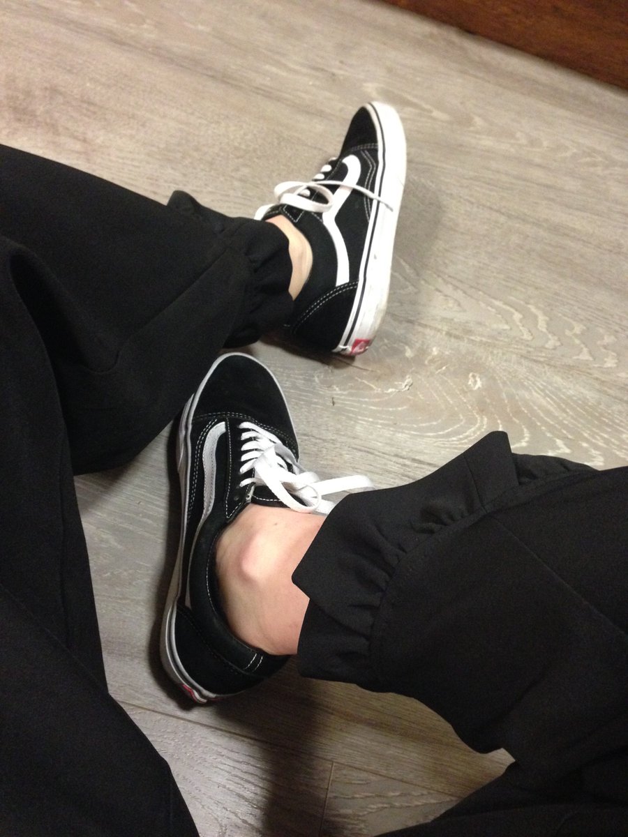 AsOneLFE's tweet photo. Today's #trendspotter is wearing staples from @ASOS and @VANS_66 #LFtrend #LFfashion #asseenoneme #frills #monochrome #fashion #basics https://t.co/Yr2p8576wX