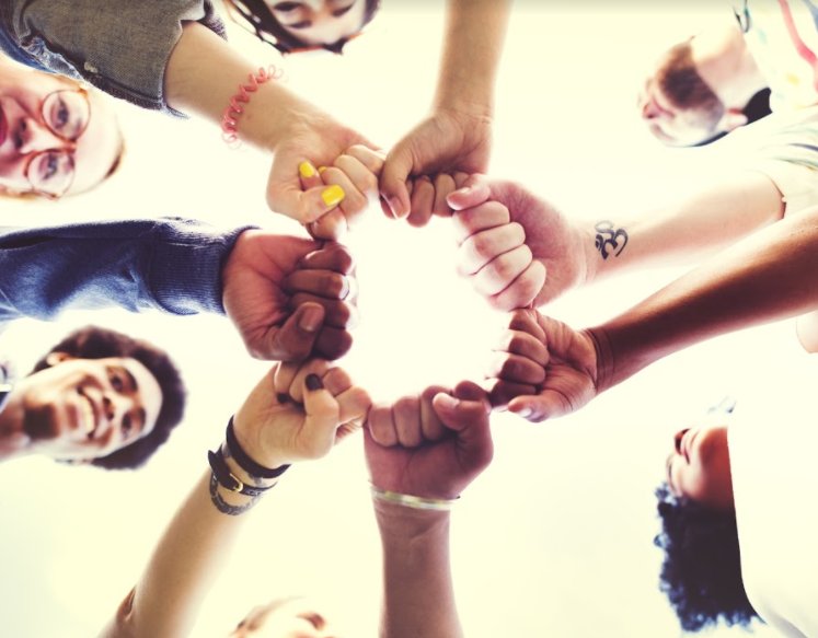Trustpilot's tweet photo. Winning #trust in a virtual environment isn't easy. Here are 4 ways to achieve it. #customerstrust https://t.co/czY6UwFbN8 https://t.co/0oH6mLvqUG
