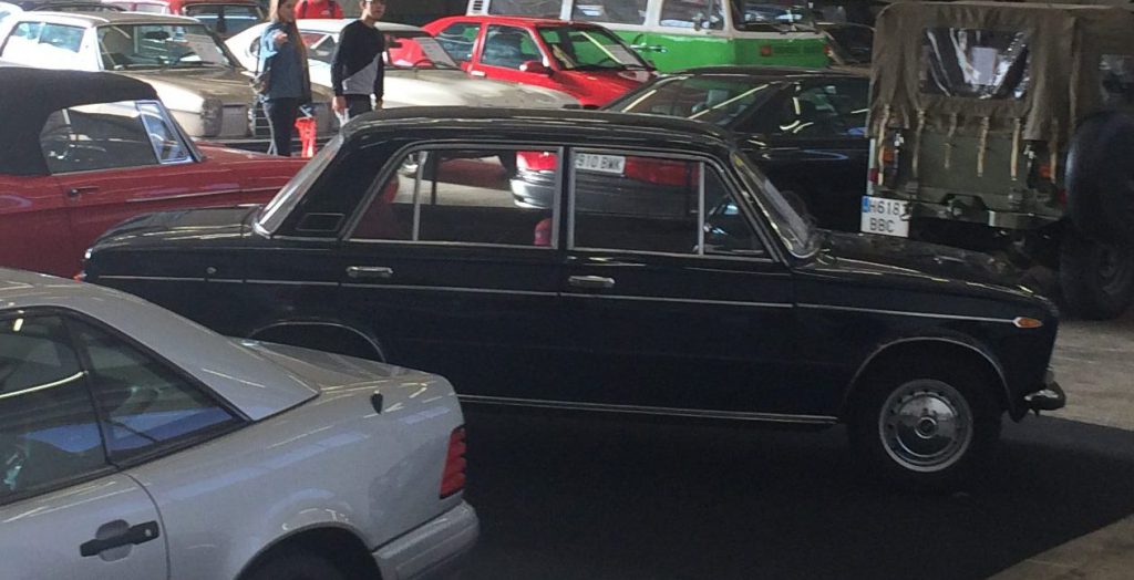 cotxesclassics1's tweet image. Final subasta Seat 1430 Julio Iglesias. cotxesclassics.cat/2017/01/31/fin…