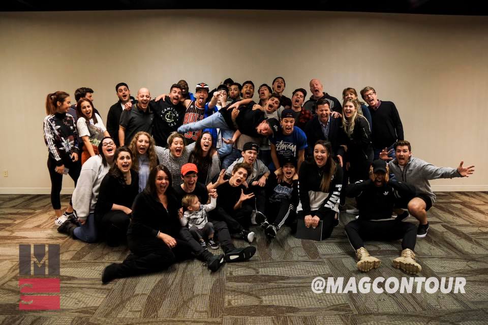 UpdateMagconPL's tweet photo. @MAGCONTOUR na FB:
Exactly one year ago at #MagconHouston! What an awesome way to kick off 2016! Can't wait to see what's in store for 2017! https://t.co/M8isFcWVHv