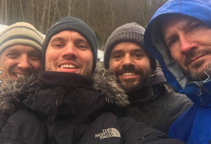 LinklineCrew's tweet photo. @Nutopia_tv keeping warm #setlife #crewlife #tompridham #cameraman @linklinecrew this morning https://t.co/u8IcpR5ND5