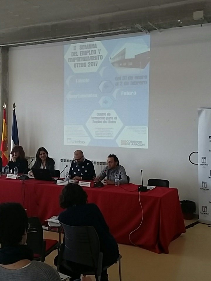 EmpleoUtebo's tweet photo. Rafael Gutiérrez cuenta los comienzos de su proyecto de emprendimiento en el sector agroecologico @huertamelada #empleoutebo https://t.co/AWnhAQNdXN