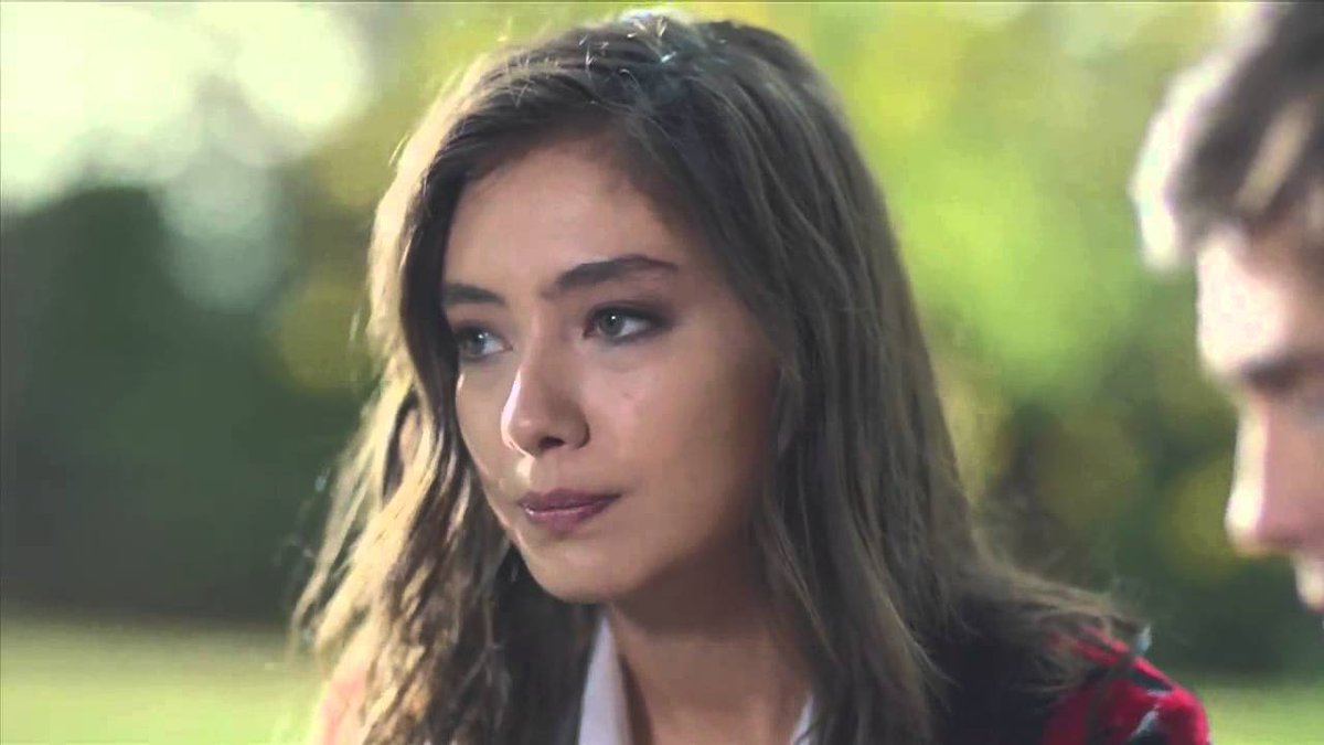 ask_nihan's tweet photo. kara sevda prensesi 👑 #neslihanatagül https://t.co/478cJRgLjm