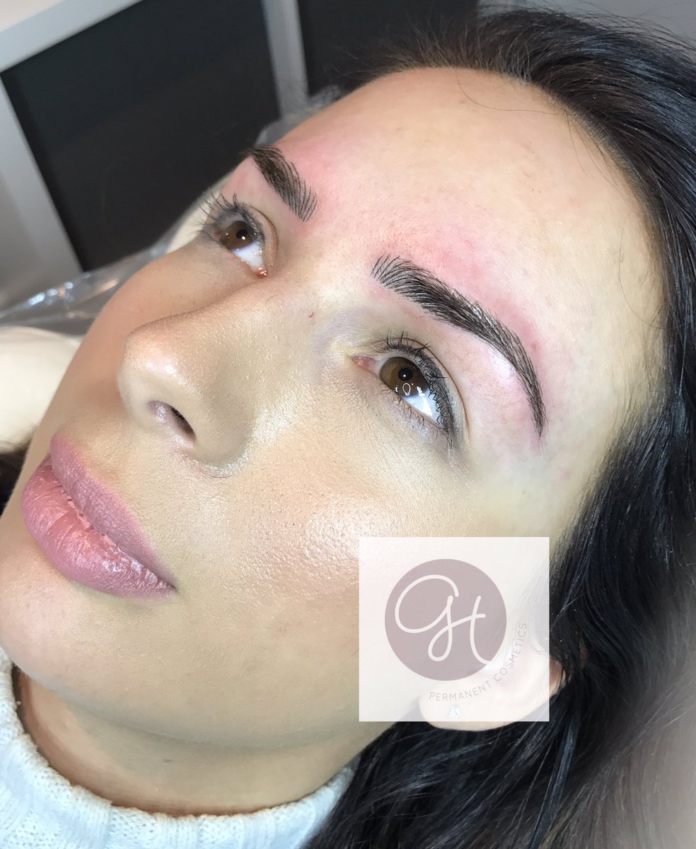 gemmahenderson's tweet photo. Hairstrokes ❤❤❤#brows #hairstrokes #spmu #pmu https://t.co/kxO8y30OaJ