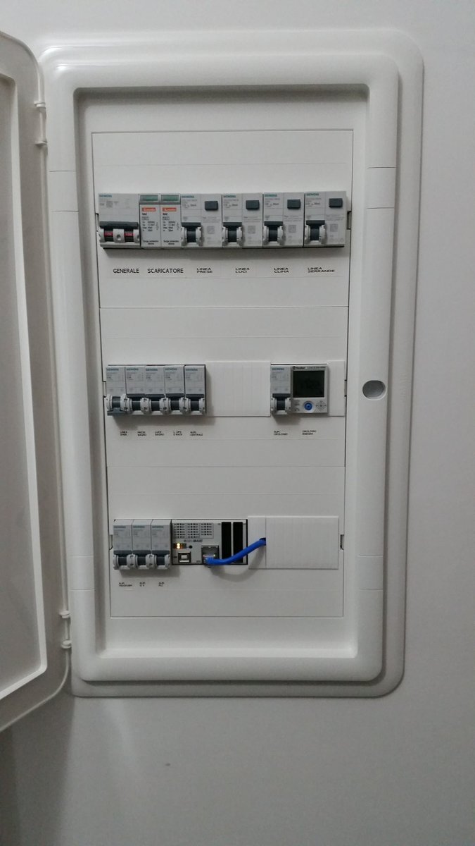G_Ranu's tweet photo. Impianti #domotici personalizzati con l'ausilio di @CONTROLLINO #RanùImpianti, 40 anni di innovazioni!!
https://t.co/0F1dd9XzEV https://t.co/gPVXwe0Ufu