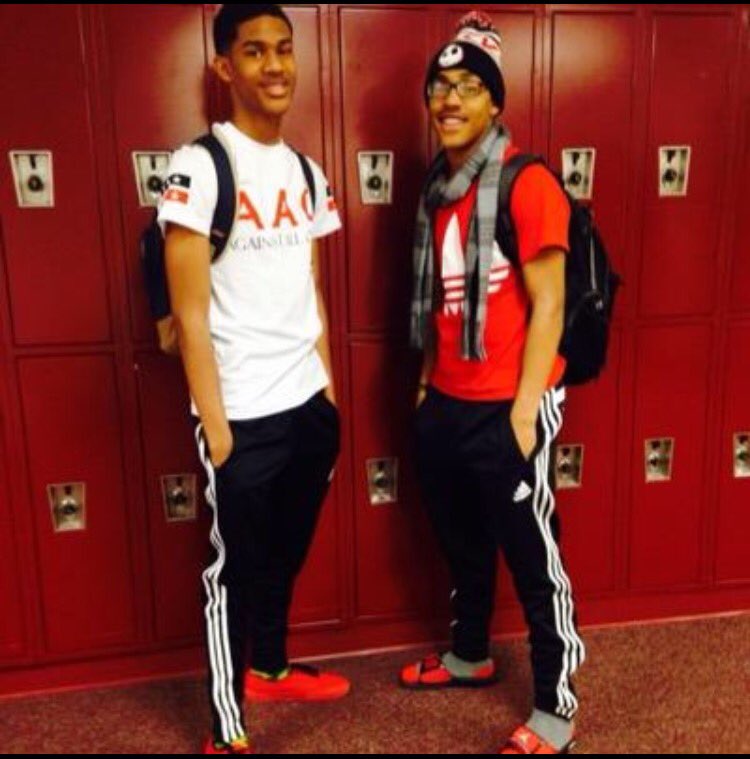 Deltah_III's tweet image. "Hey can I borrow your homework"

"Yeah just change it a little so the teacher doesn't notice"