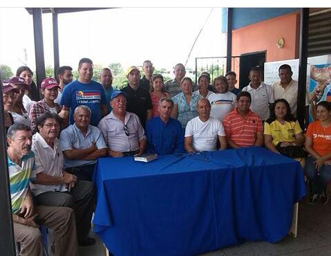 mudtorres's tweet photo. Hoy se reune la Mesa en Torres para organizar el trabajo en cada sector. Nuestra lucha es diaria. https://t.co/Vi8GdAc3ax