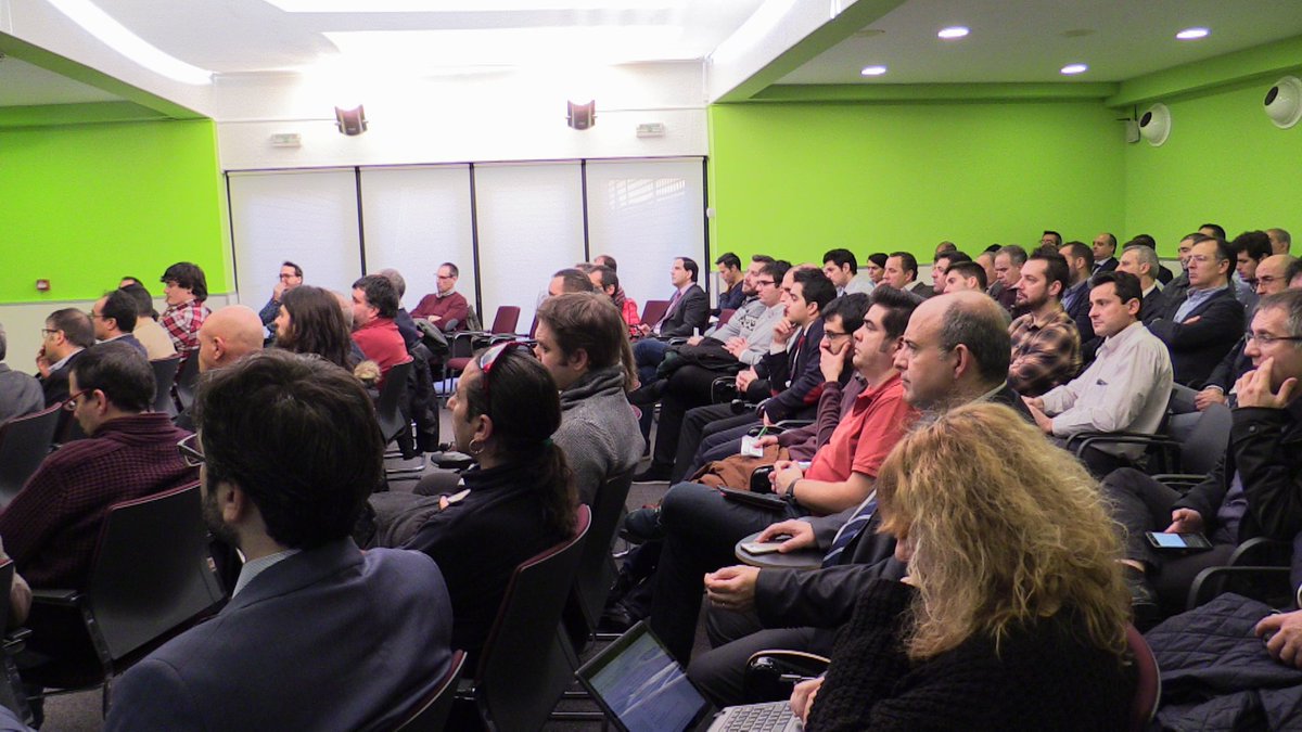 Aforo completo en la jornada-coloquio #Innovación Vasca en la Movilidad e Integración Colaborativa de <a href="/Bizkaired/">Bizkaired</a> e IMTLazarus en <a href="/Innobasque/">Innobasque</a>