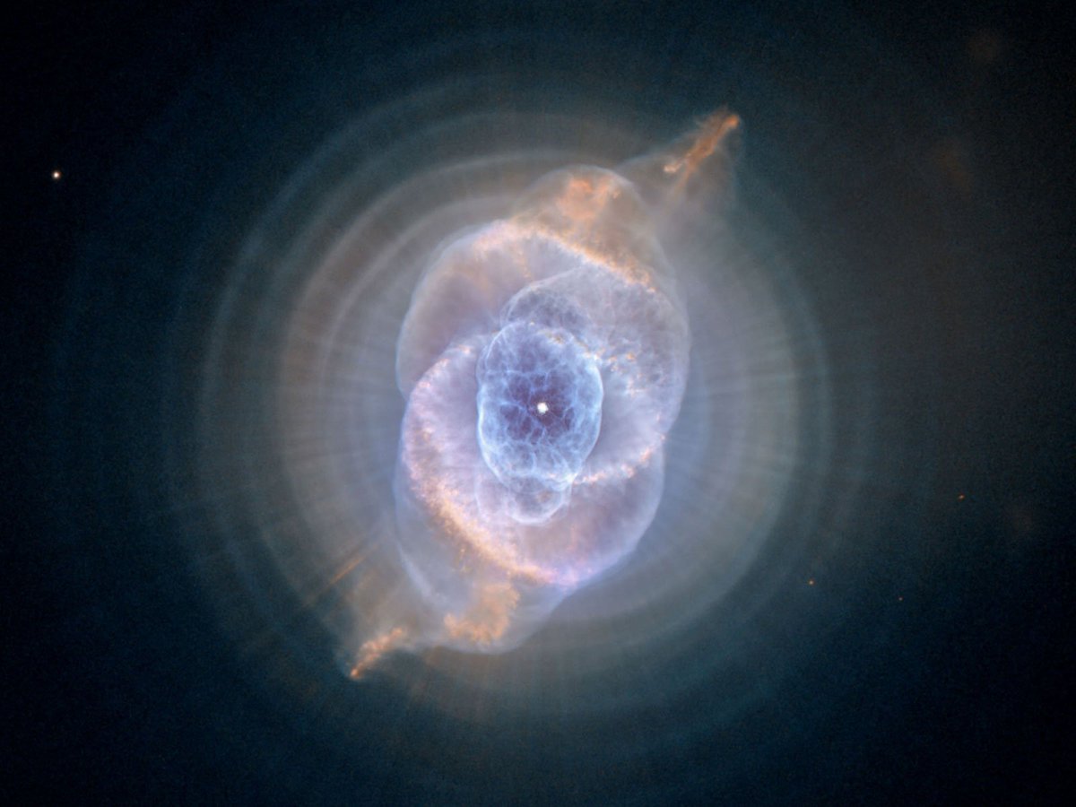 Space_Scene's tweet image. Here is the Cat’s Eye Nebula (aka NGC 6543) taken from #Hubble. It is one of the most complex planetary #nebulae ever seen.#Space #NASAUnity