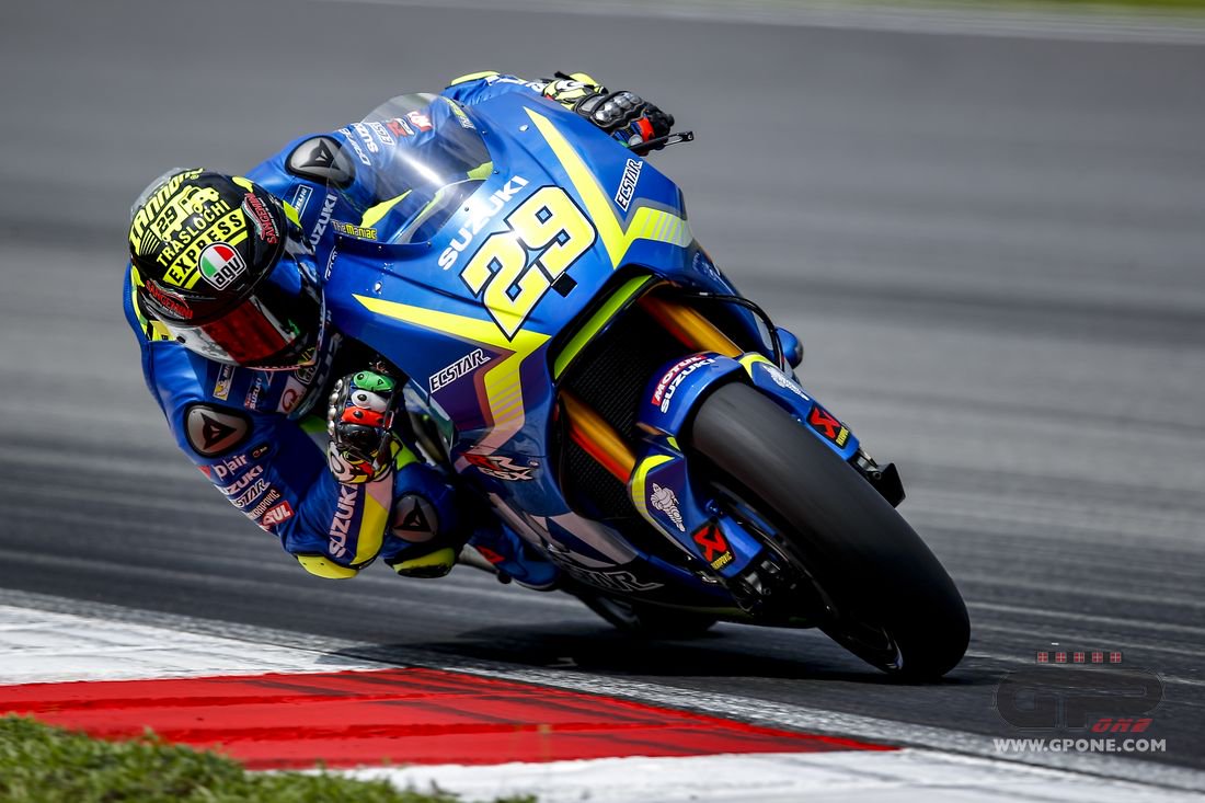 JesSanSan's tweet photo. TestSepang día 2.
1. Iannone
2. Viñales
3. Bautista
4. Rossi
5. Zarco
6. Barberá
7. Dovi
8. Lorenzo
9. Marquez
11. Aleix
13. Pedrosa
#MotoGP https://t.co/BmJNN1Lf5h