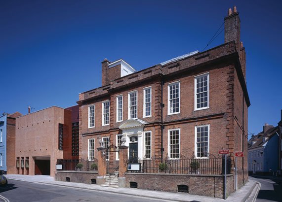 StrongIslandUK's tweet photo. Pallant House Gallery - A Collection of Collections Course: https://t.co/eDZacapa6b #Chichester #Art #Education @PallantGallery https://t.co/LIyYx2IQLV