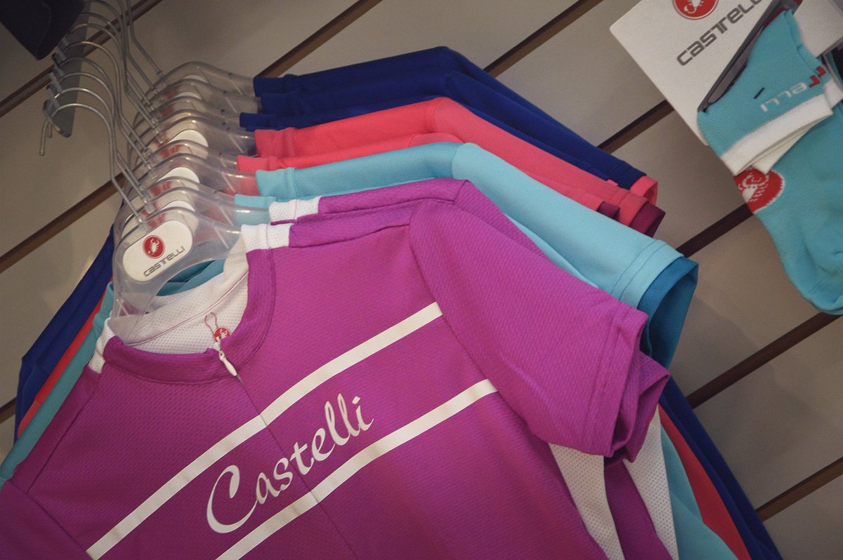 pembsbikes's tweet photo. Castelli, kit that deserves your consideration. Italian quality, performance design - as used by Team Sky.  Have you seen our womens range? https://t.co/XF6AGAB48n